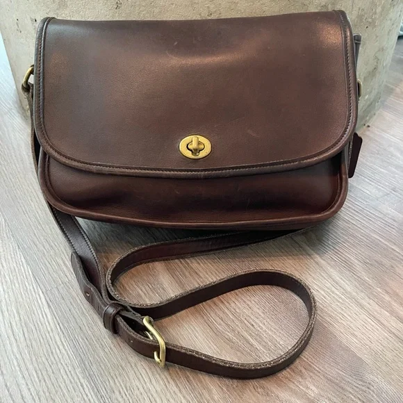 Vintage Coach City Bag Mahogany Flap Crossbody 9790 - Picture 1 of 12